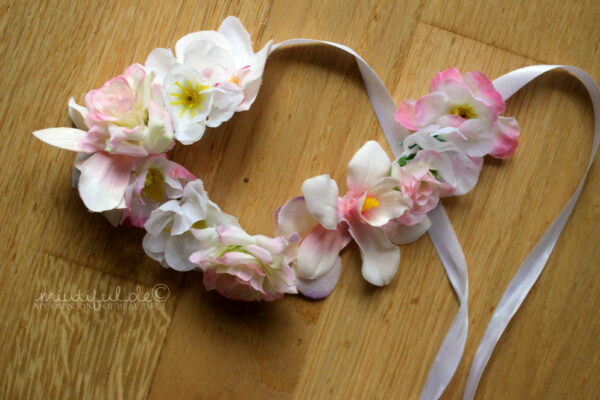 Flower Headband [Level: Easy]